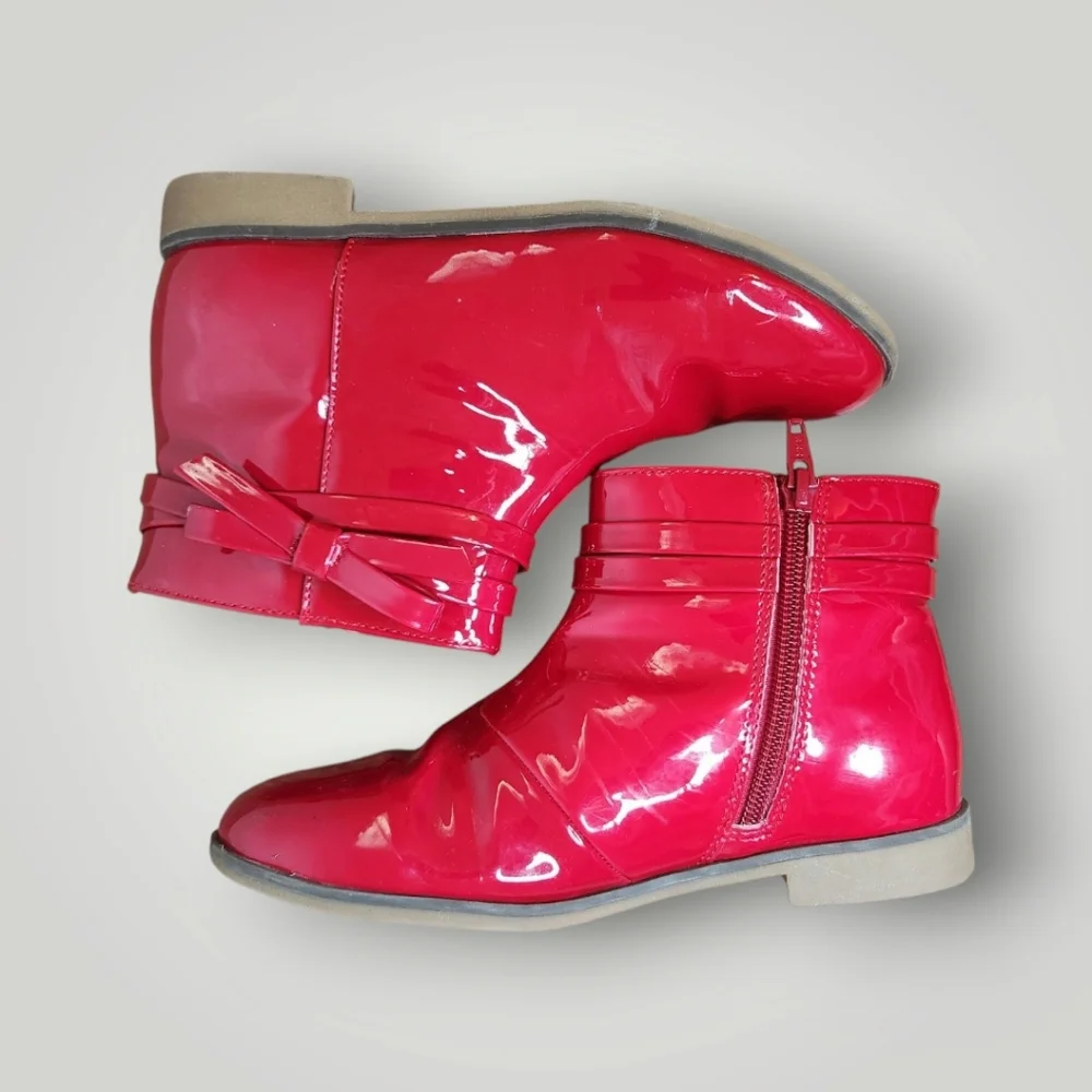 Gymboree Red Kids Boots with Bow size 2 Red Boots Side Zips Faux Patent